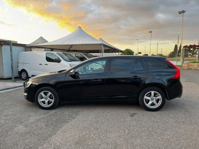 Volvo V60 D2 1.6 Powershift Kinetic (3)