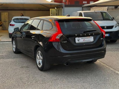 Volvo V60 D2 1.6 Powershift Kinetic (9)