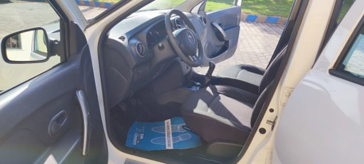 Dacia Sandero 1.5 dCi 8V 75CV Ambiance (10)