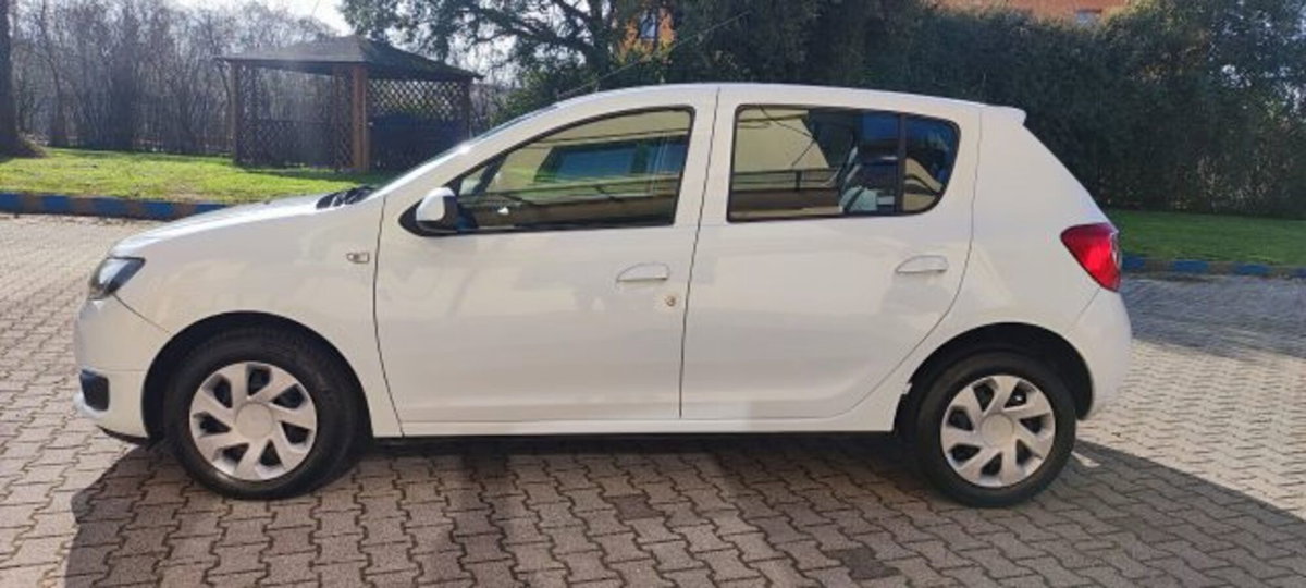 Dacia Sandero 1.5 dCi 8V 75CV Ambiance (2)