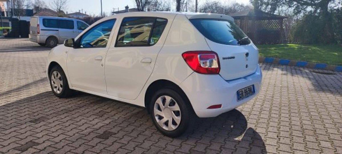 Dacia Sandero 1.5 dCi 8V 75CV Ambiance (3)