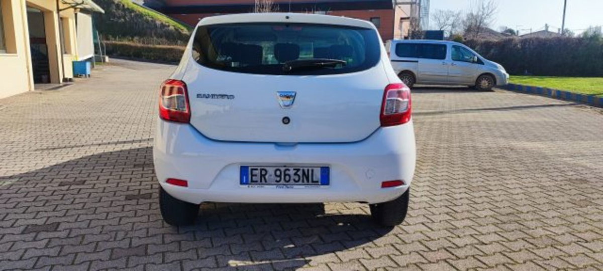 Dacia Sandero 1.5 dCi 8V 75CV Ambiance (4)