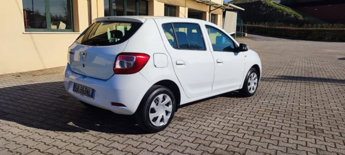 Dacia Sandero 1.5 dCi 8V 75CV Ambiance (5)