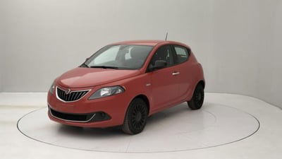 Lancia Ypsilon 1.0 FireFly 5 porte S&S Hybrid Silver Plus usata