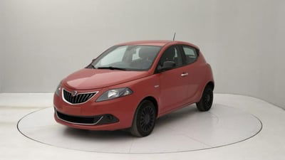 Lancia Ypsilon 1.0 FireFly 5 porte S&S Hybrid Silver Plus usata