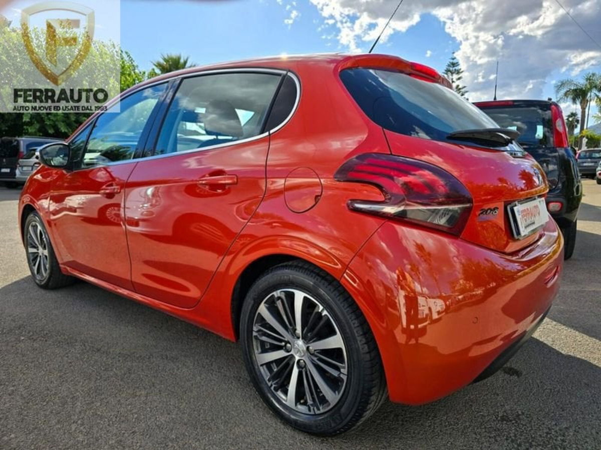 Peugeot 208 82 5p. GPL Allure (2)