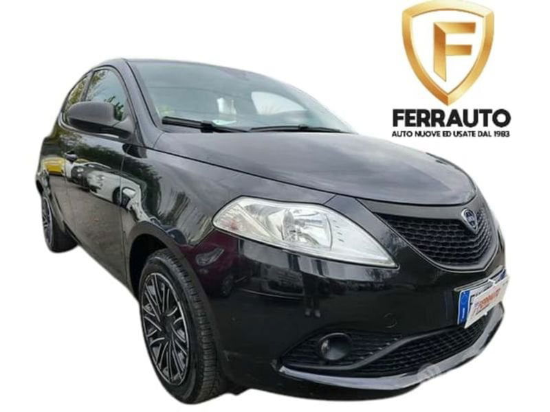 Lancia Ypsilon 1.2 69 CV 5 porte Gold