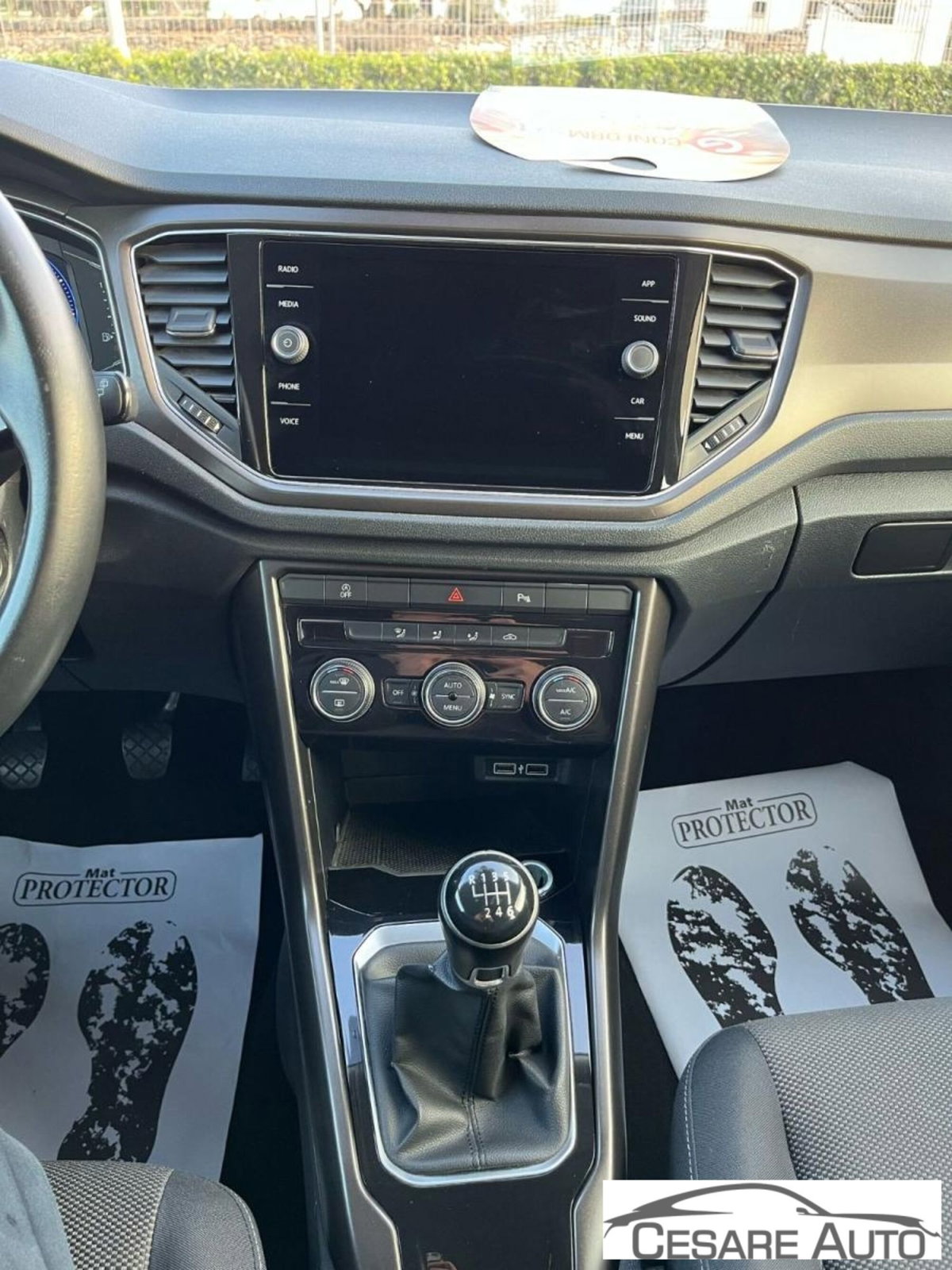 Volkswagen T-Roc 1.0 TSI Style (7)