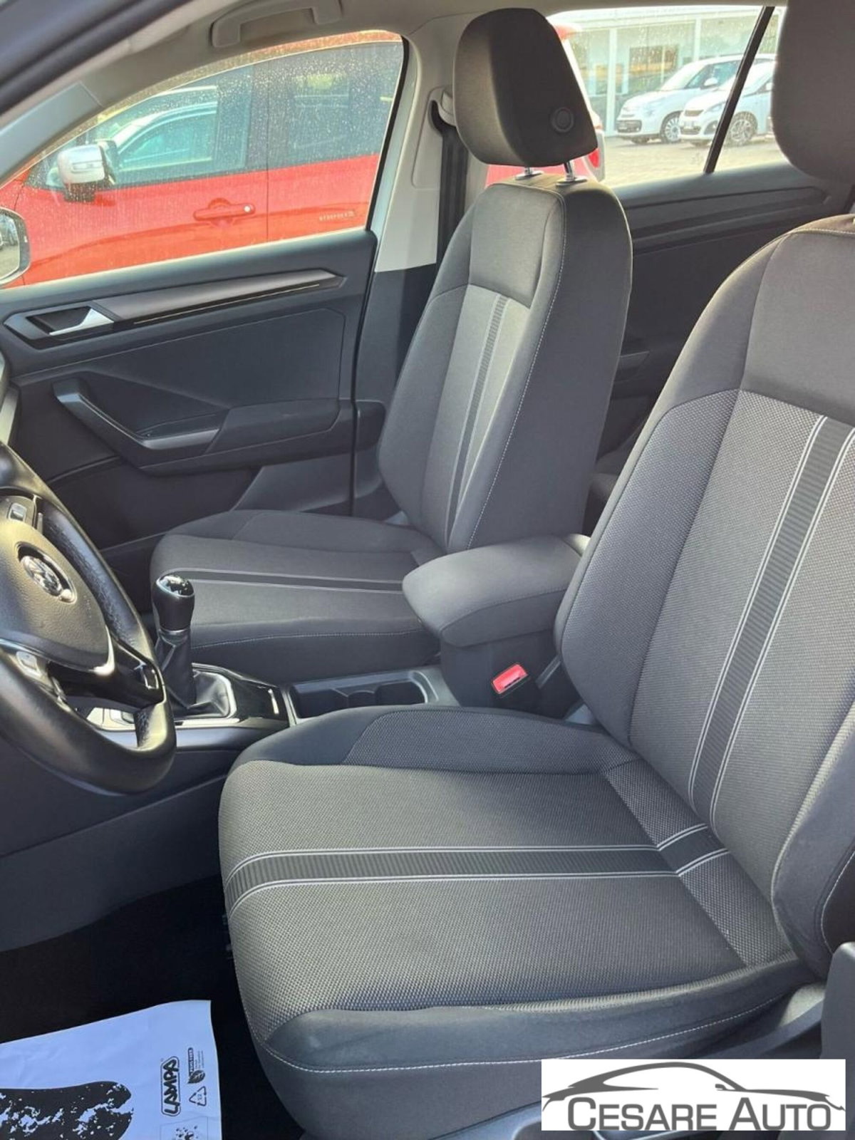 Volkswagen T-Roc 1.0 TSI Style (8)