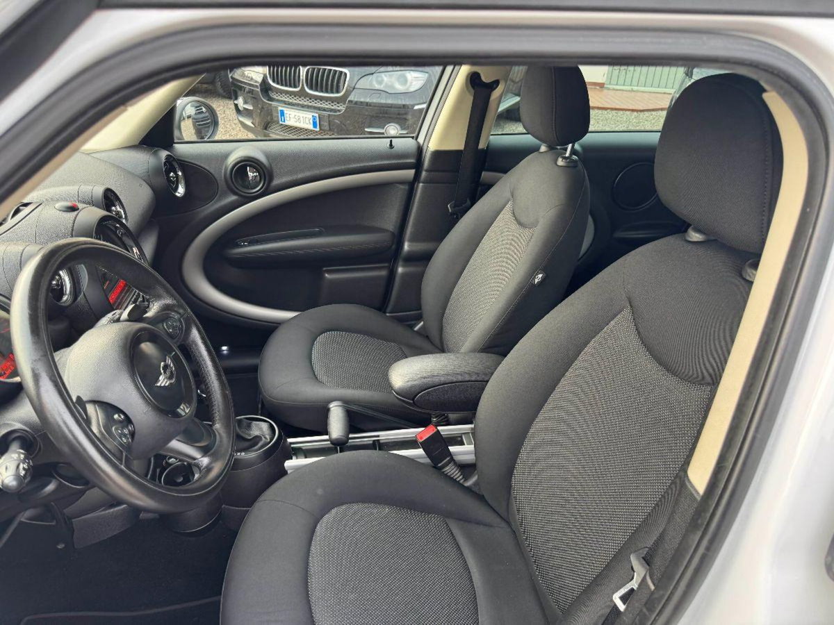 MINI Mini Countryman 2.0 Cooper D Business Countryman ALL4 Automatica (8)