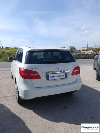 Mercedes-Benz Classe B 180 CDI Sport (4)