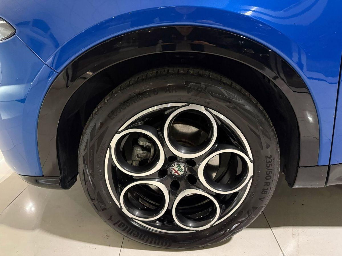 Alfa Romeo Tonale 1.6 Veloce 130cv tct6 (10)