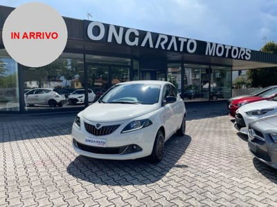 Lancia Ypsilon 1.0 FireFly 5 porte S&S Hybrid Gold Plus usata