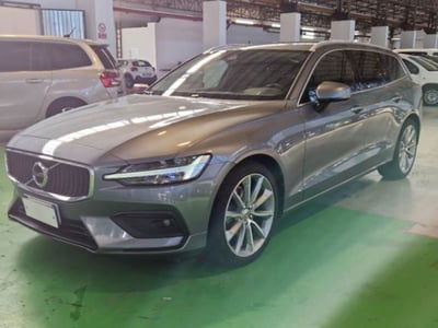 Volvo V60 D3 AWD Geartronic Momentum Business Pro usata