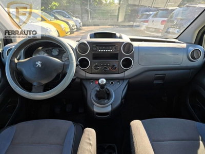 Peugeot Partner 1.6 HDi 115CV Outdoor (9)