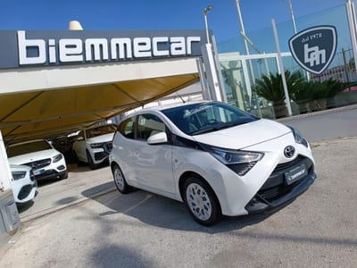 Toyota Aygo Connect 1.0 VVT-i 72 CV 5 porte x-clusiv usata