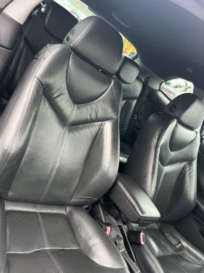 Alfa Romeo GT 1.9 MJT 16V Distinctive (10)
