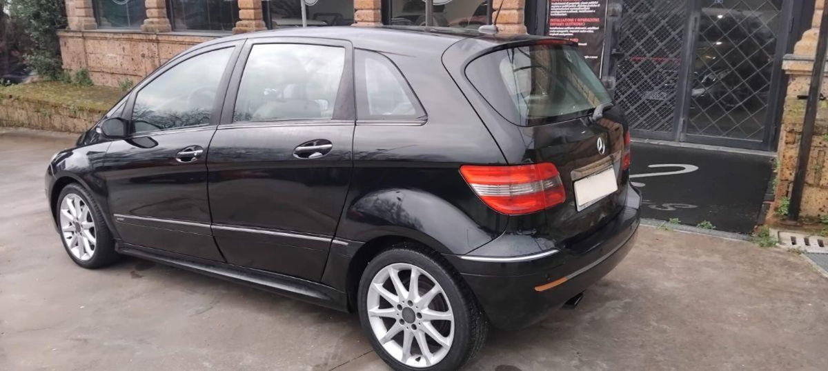 Mercedes-Benz Classe B 200 CDI Chrome (2)