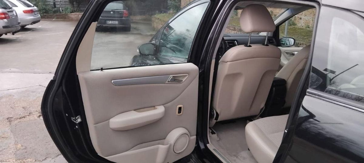 Mercedes-Benz Classe B 200 CDI Chrome (9)