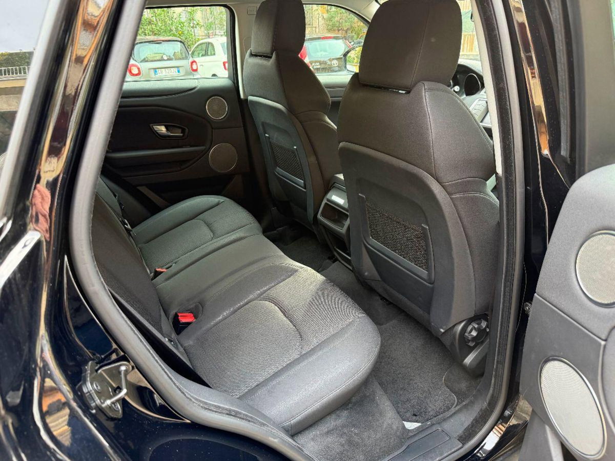Land Rover Range Rover Evoque 2.0 eD4 5p. SE Dynamic (10)