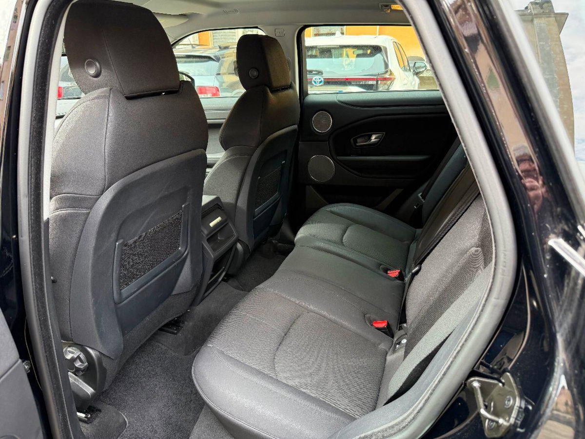Land Rover Range Rover Evoque 2.0 eD4 5p. SE Dynamic (13)