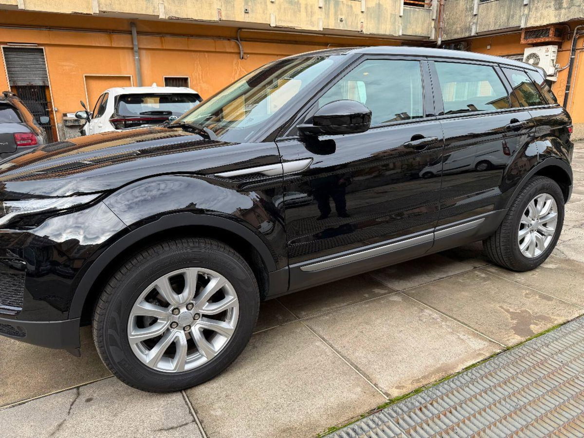 Land Rover Range Rover Evoque 2.0 eD4 5p. SE Dynamic (7)