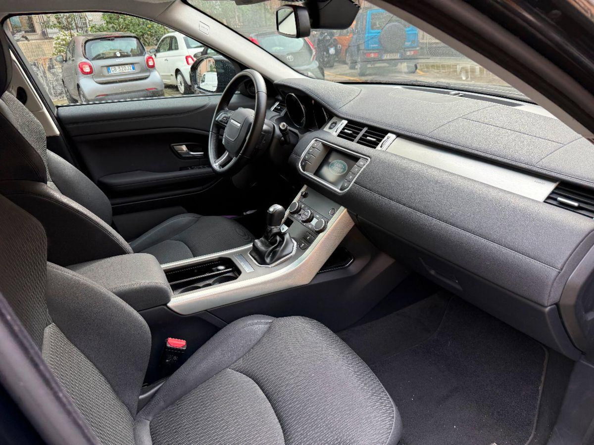 Land Rover Range Rover Evoque 2.0 eD4 5p. SE Dynamic (9)