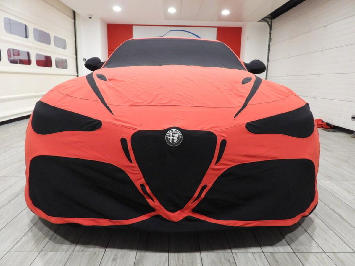 Alfa Romeo Giulia 2.9 T V6 AT8 Quadrifoglio (13)