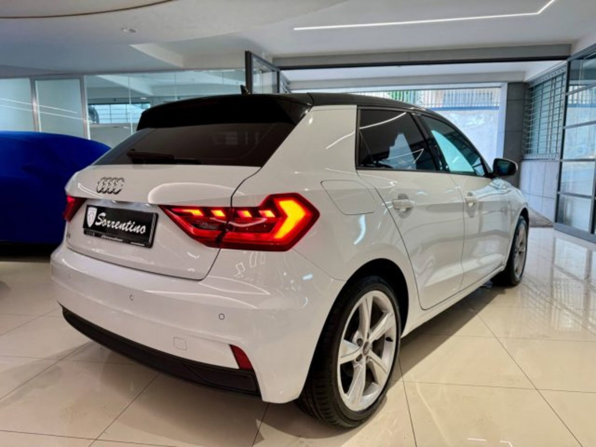 Audi A1 Sportback 25 TFSI S tronic Admired (8)