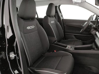 Fiat 600 1.2 hybrid 110cv auto (17)