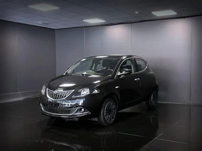 Lancia Ypsilon 1.0 FireFly 5 porte S&S Hybrid Gold Plus usata
