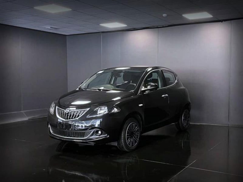 Lancia Ypsilon 1.0 FireFly 5 porte S&S Hybrid Gold Plus