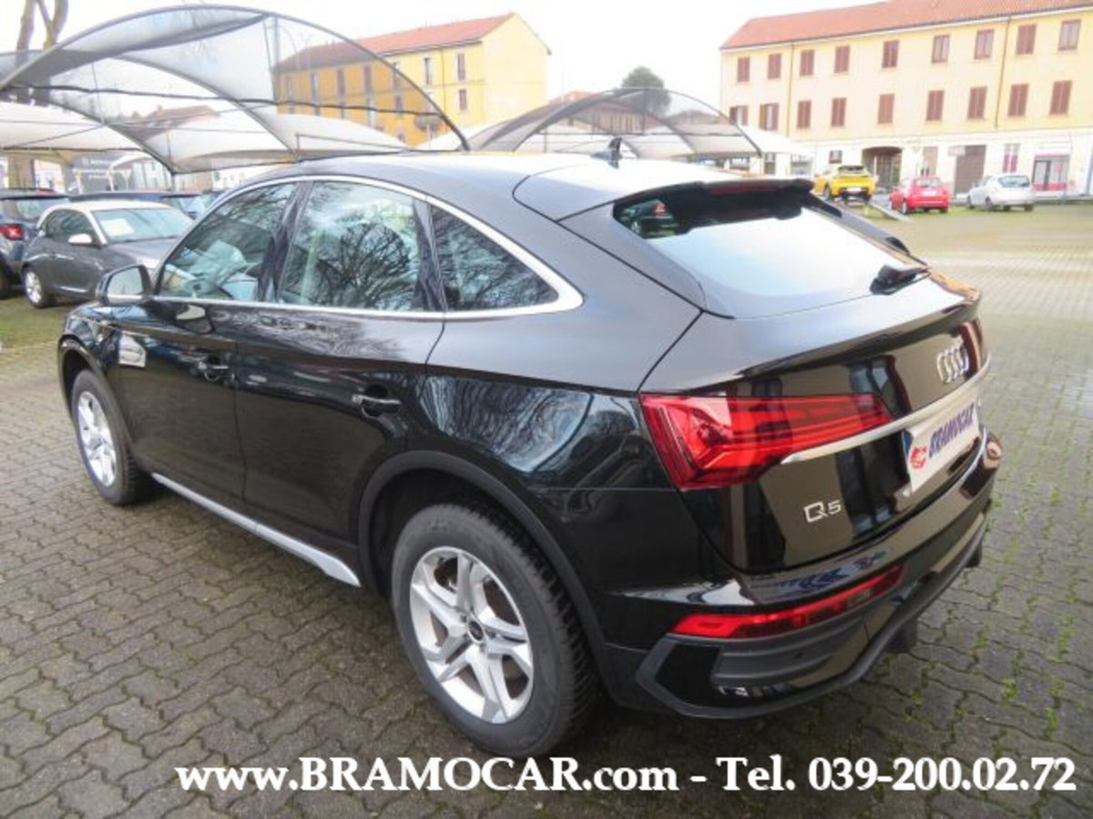 Audi Q5 Sportback Sportback 40 2.0 tdi mhev 12V quattro s-tronic (8)