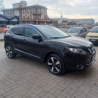 Nissan Qashqai 1.5 dCi Tekna (2)