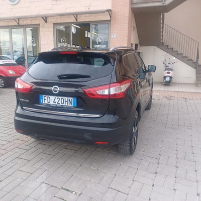 Nissan Qashqai 1.5 dCi Tekna (3)