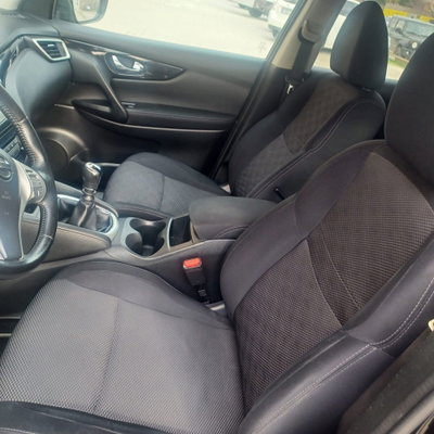 Nissan Qashqai 1.5 dCi Tekna (7)