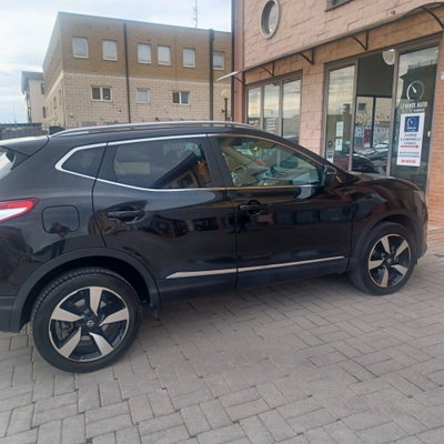 Nissan Qashqai 1.5 dCi Tekna (8)