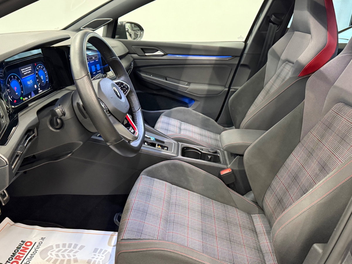 Volkswagen Golf 2.0 TSI GTI DSG (13)