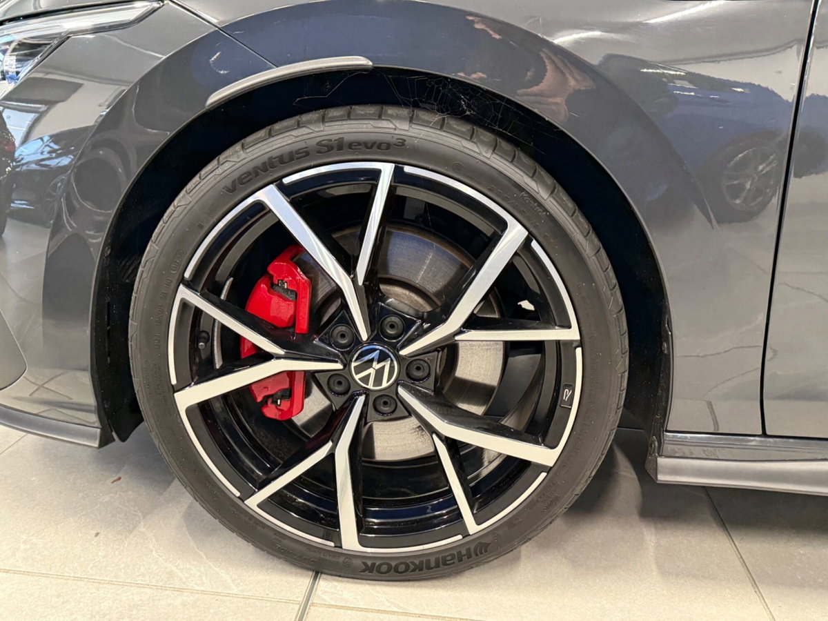 Volkswagen Golf 2.0 TSI GTI DSG (7)