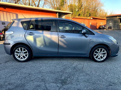 Toyota Verso 2.0 D Sol 7 posti (12)