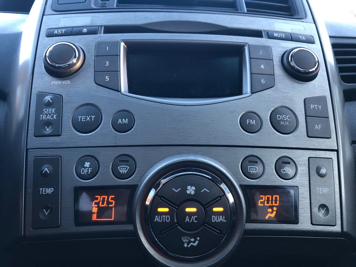 Toyota Verso 2.0 D Sol 7 posti (15)