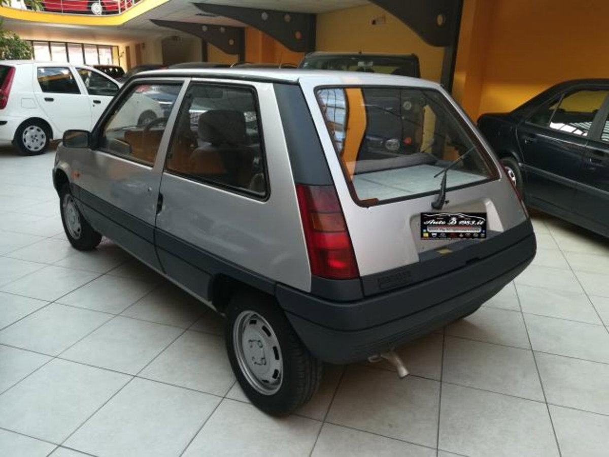Renault 5 3 porte automatica (3)