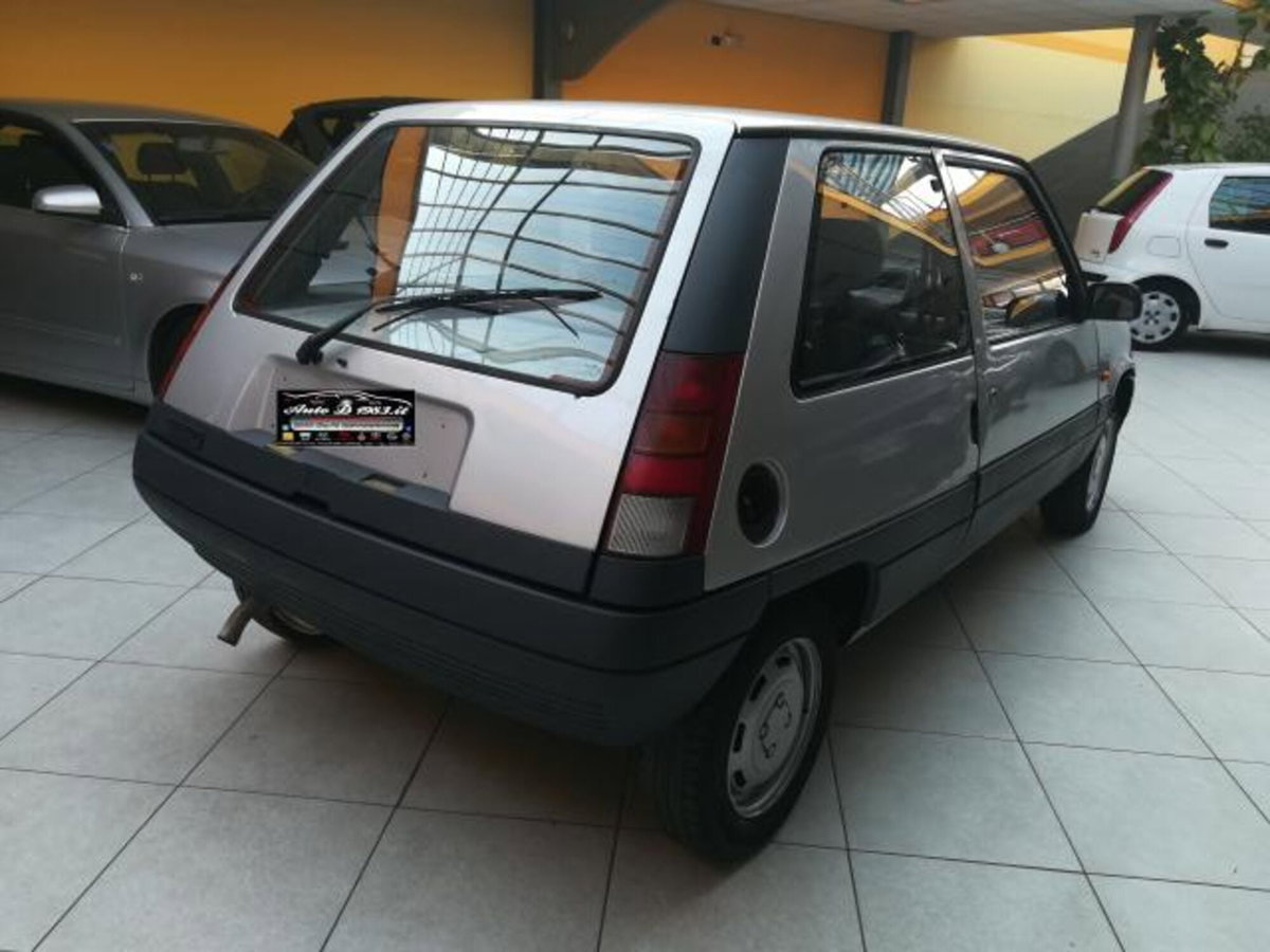 Renault 5 3 porte automatica (5)