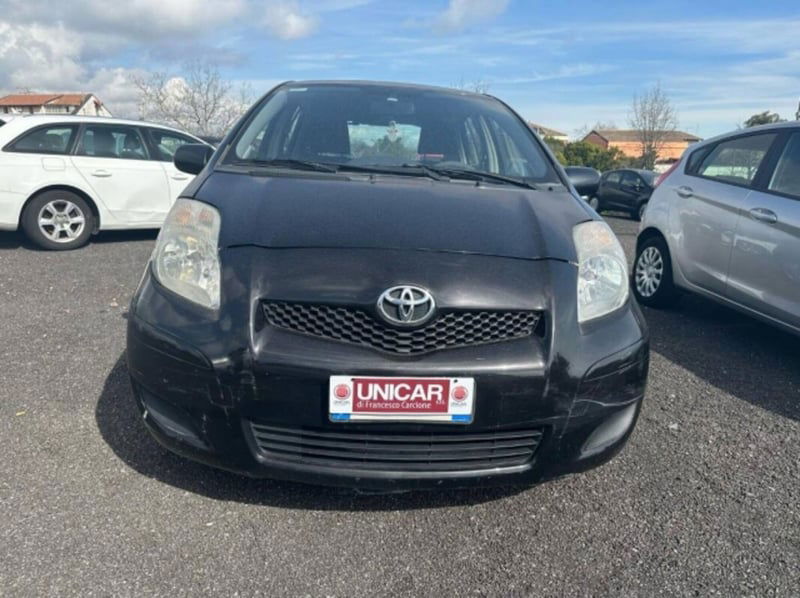 Toyota Yaris 1.0 5 porte