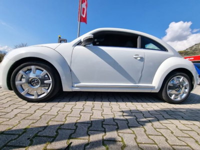 Volkswagen Maggiolino 1.6 TDI Design (10)