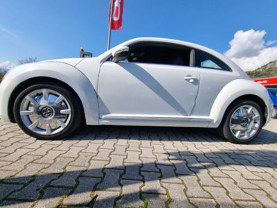 Volkswagen Maggiolino 1.6 TDI Design (2)