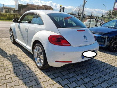 Volkswagen Maggiolino 1.6 TDI Design (4)