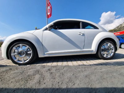 Volkswagen Maggiolino 1.6 TDI Design (6)