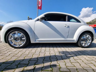 Volkswagen Maggiolino 1.6 TDI Design (9)