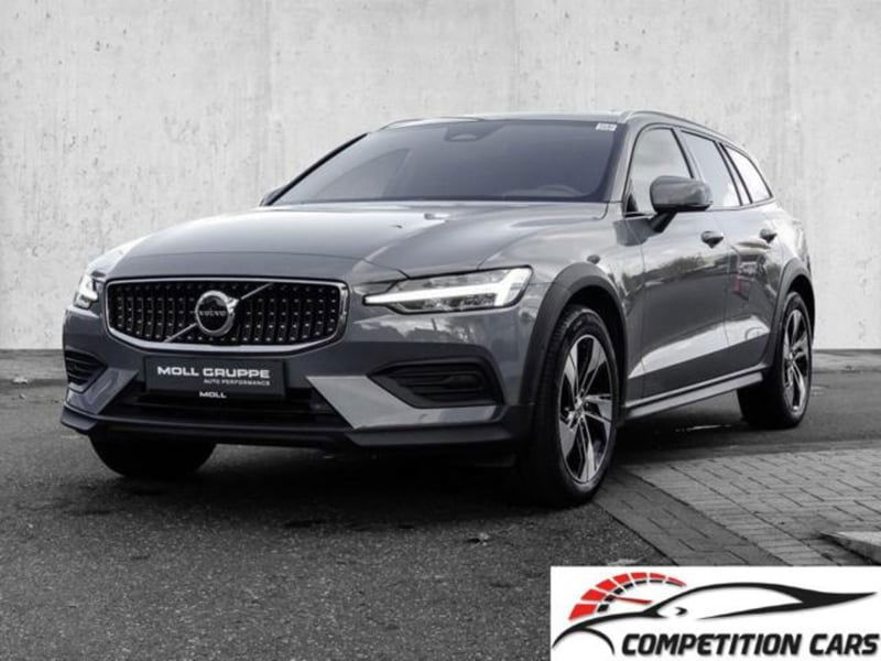 Volvo V60 Cross Country 2.0 b4 Plus awd auto